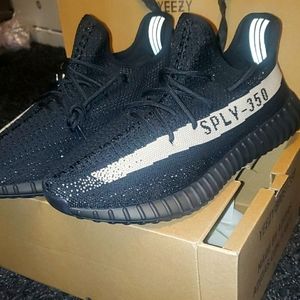 YEEZY BOOST 350 - BLACK CORE WHITE